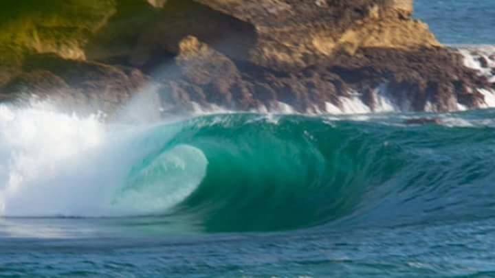 Arrys Watukarung Surfcamp Hotel Kalak Kültér fotó